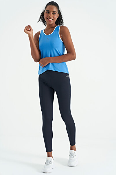 TOMMY LIFE Saks Logo Printed Standard Fit Women's Sports Undershirt with Bias Stripes - 97255