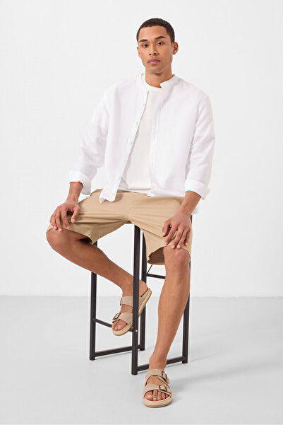 TOMMY LIFE Σκούρο μπεζ Standard Fit υφαντό ελαφρύ εύκαμπτο ανδρικό σορτς Chin...