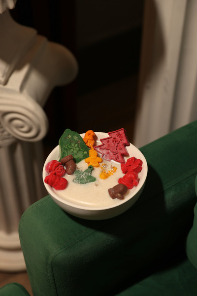 myrâvis Tarçın ve Vanilya Kokulu Dekoratif Yılbaşı Mumu Beyaz 2 Ahşap Fitilli