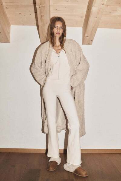 H&M بنطال رياضي واسع الأرجل من الصوف مع SoftMove™