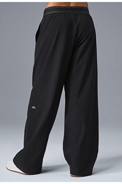 Alo Yoga 30" Inseam Suit Up Trouser, Regular Fit Wide Leg Pants - Black