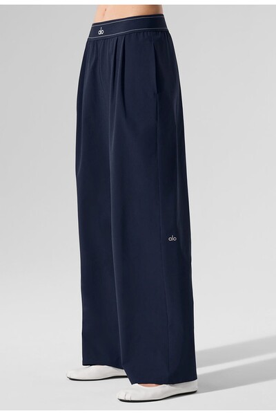 Alo 30 Inseam Suit Up Trouser, Regular Fit Wide Leg Pants for Women - Navy