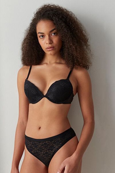 Penti Černá Wowbra krajková podprsenka s detailní podporou push up