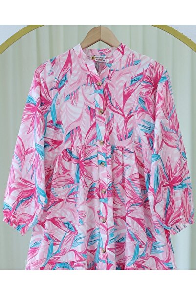 Modamorfo Φόρεμα με λουλουδάτο σχέδιο με μοντέρνα λαβή και ελαστικό μισό κουμπί - Plum