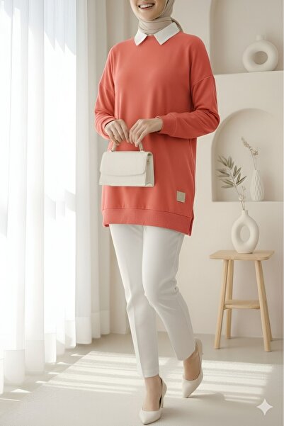 Modamorfo Crew Neck Slit Embroidered Sweatshirt - Pomegranate Blossom