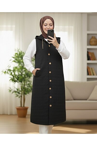 Modamorfo Γιλέκο με κουκούλα με καπιτονέ με λεπτομέρεια αλυσίδας με κουμπιά στο μπροστινό μέρος - Μαύρο