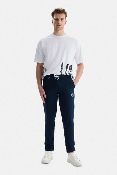 UCLA Ανδρικό παντελόνι CONNOR Navy Blue με ελαστικό πόδι, κεντημένο, κανονική εφαρμογή