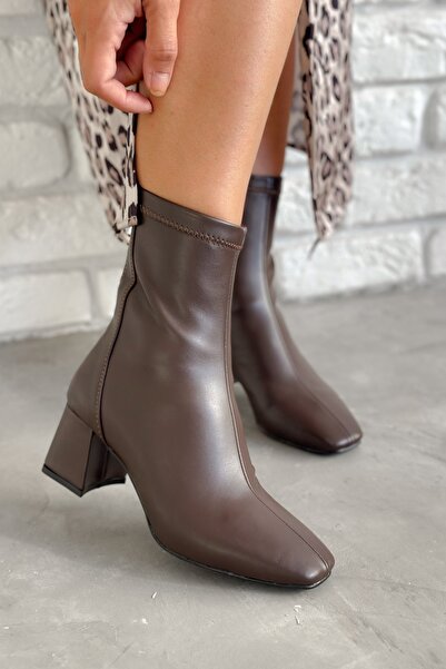 Shoebutik Δερμάτινες μπότες Helia Bitter Brown