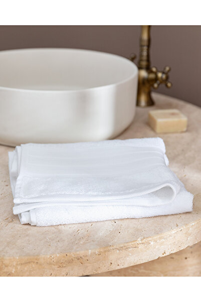 Madame Coco Martha Gesichtshandtuch (TENCEL™) - Weiß - 50 x 80 cm