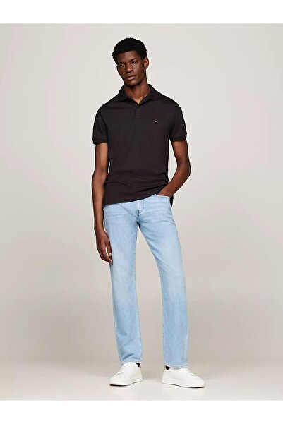 Tommy Hilfiger يرجى توفير العنوان الأصلي، بحيث يمكنني إعادة كتابة اللغة التركية بشكل مناسب.