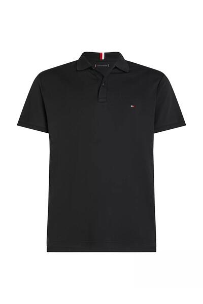 Tommy Hilfiger يرجى توفير العنوان الأصلي، بحيث يمكنني إعادة كتابة اللغة التركية بشكل مناسب.