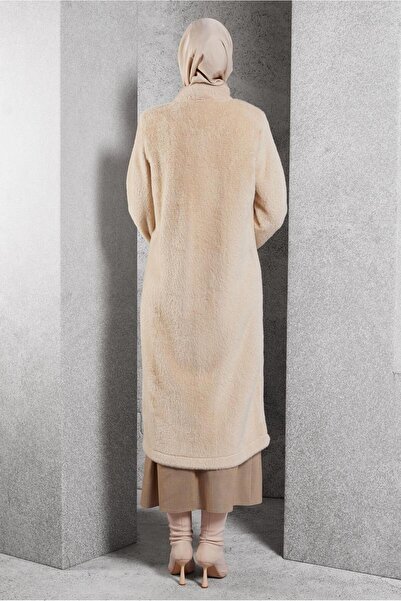 Alvina Broshe Detaillied Close 45160