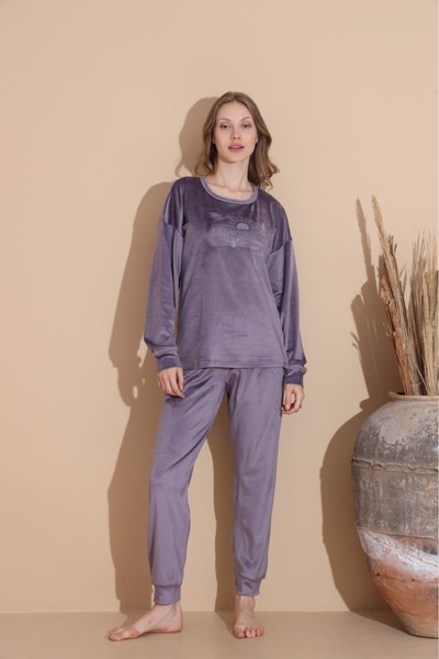 Lukitus Кадифена дамска пижама с дълъг ръкав