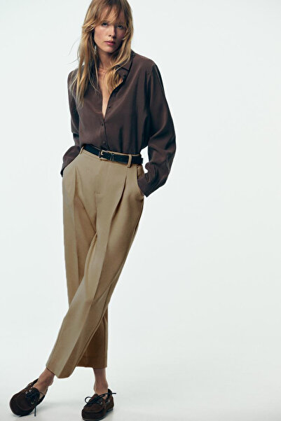 Açelya Okcu Premium Vento Mid-Waist Short-Leg Lycra Pants