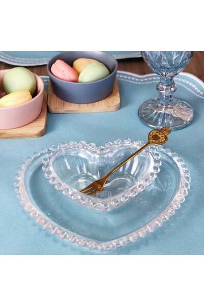 PUFO Elegant glass bowl Heart for serving hazelnuts, pistachios, candies, snacks, 22 cm