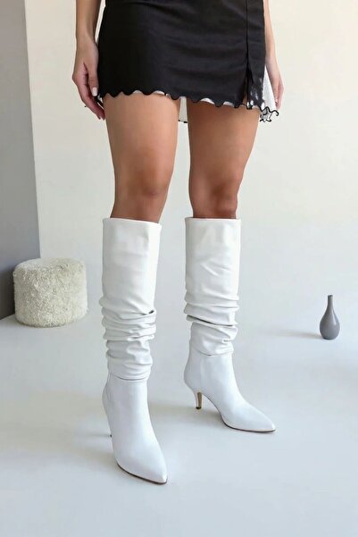 Difolia Cizme de damă cu toc - Vern White Cizme de cowboy cu burduf sub genunchi Toc migdale Toc scurt