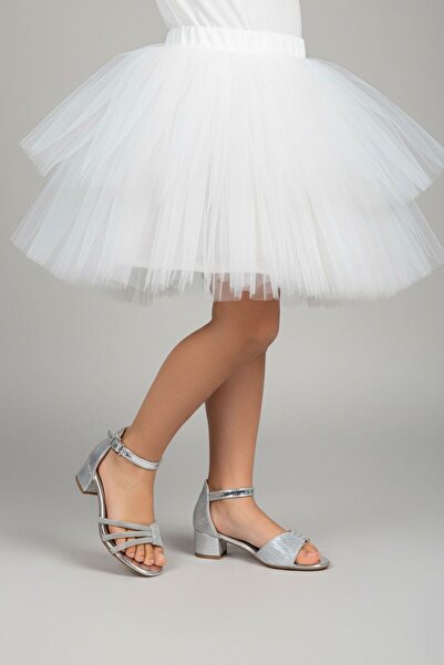 Görkem bebe ayakkabı ve tekstil Новият сезон на обувките на висок ток за моми...