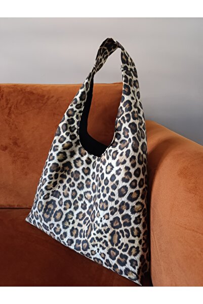 ÖZLEM HANDMADE Water Repellent Leopard Print Hobo Handbag