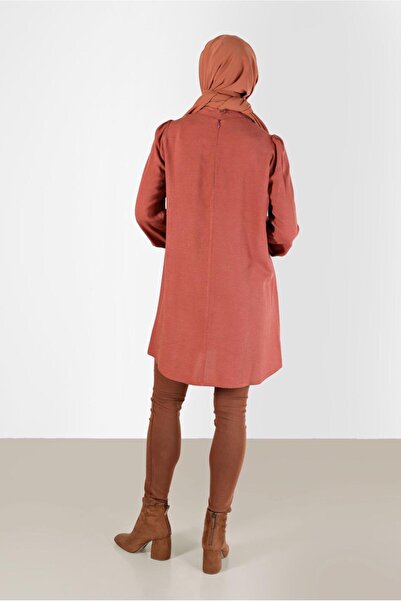 Alvina ΤΟΥΝΙΚΟ ΜΕ ΚΕΝΤΗΜΕΝΕΣ ΜΑΝΣΕΤΕΣ ΚΑΙ ΛΕΠΤΟΜΕΡΗ ΦΙΝΙΡΙΣΜΕΝΟ ΦΙΝΙΡΙΣΜΕΝΟ ΦΙΝΙΡΙΣΜΕΝΟ 42376