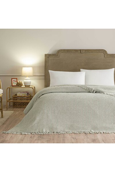 Linens Amorie Double Green Blanket