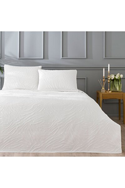 Linens Wild Double Bedspread Set White