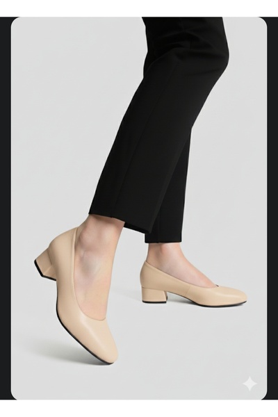 Crista Hakiki Deri Bej Alçak Topuklu Burnu Kare Hostes Ayakkabısı