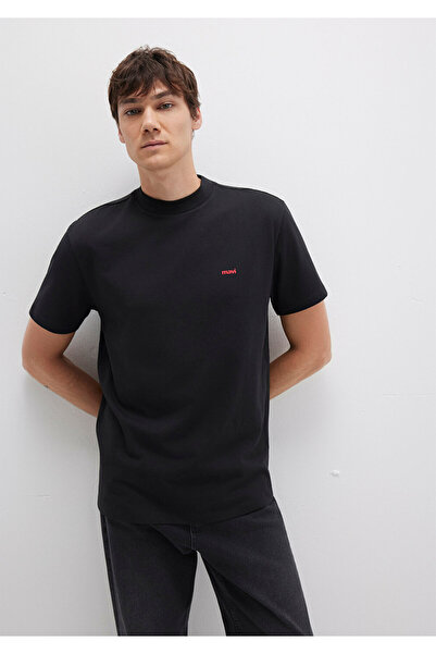 Mavi Schwarzes Basic-T-Shirt mit Logo-Print, lockere Passform / lockere, entspannte Passform 0612216 -900