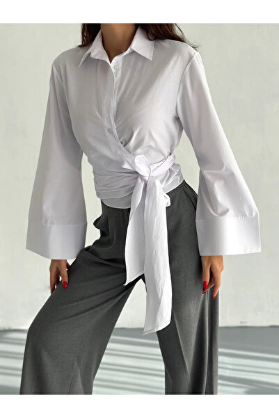 LE CARAMBOLE Women's White Lacing Detailed Shirt