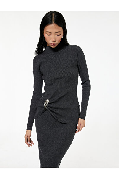 Koton Peplum Kesim Uzun Kollu Dik Yaka Triko Kazak