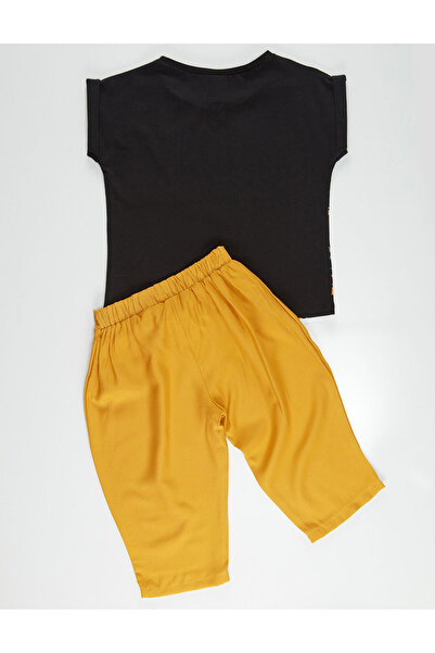 Denokids Stay Leo Girl's T-shirt Capri Pants Set