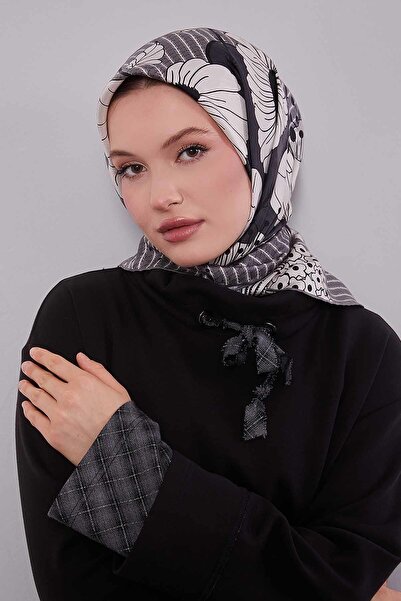 Levidor Gray Lily Flower Pattern Twill Silk Scarf