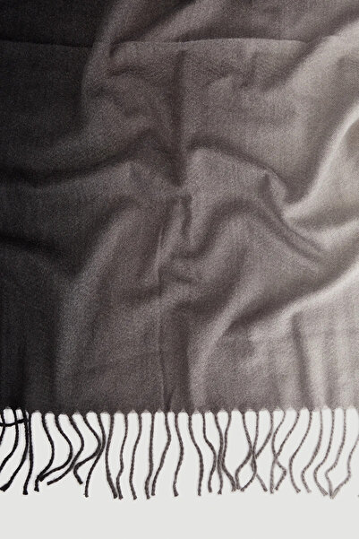 Gusto Double Color Tassel Shawl - Black