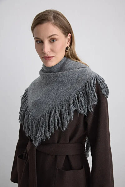 Gusto Tasseled Triangle Wool Shawl - Gray