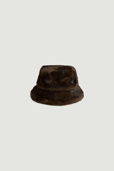Gusto Faux Fur Hat - Brown