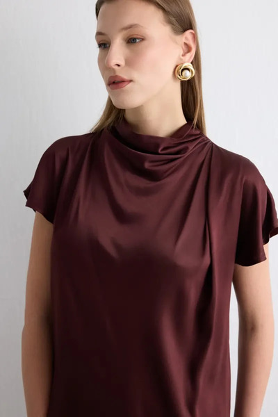 Gusto Degaje Collar Viscose Satin Blouse - Burgundy