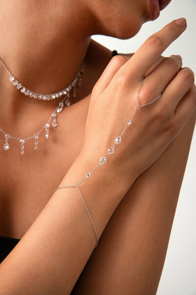 SOCIETA Gümüş Işıltı taş detaylı 925 ayar gümüş şahmeran 51