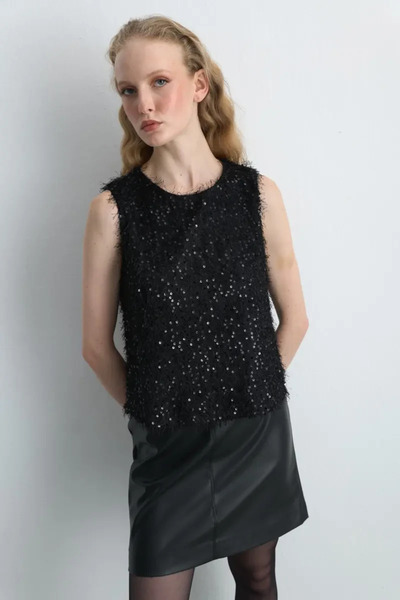 Gusto Sleeveless Sequin Jersey Blouse - Black