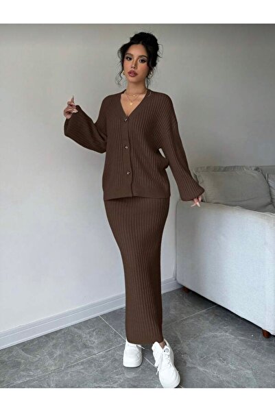 NEWCO Γυναικείο Καφέ Πλεκτό Σετ Ζακέτα και Μακριά Μίντι Φούστα Δύο Τεμάχια