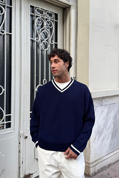 Flaw Wear V Yaka Çizgili Triko Kazak Lacivert