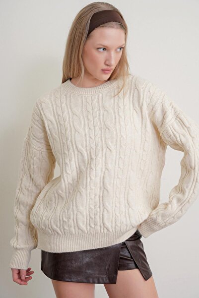 Mixray 6986 Women's Oversized Hair Weave Soft Textured Knitwear Sweater Natural