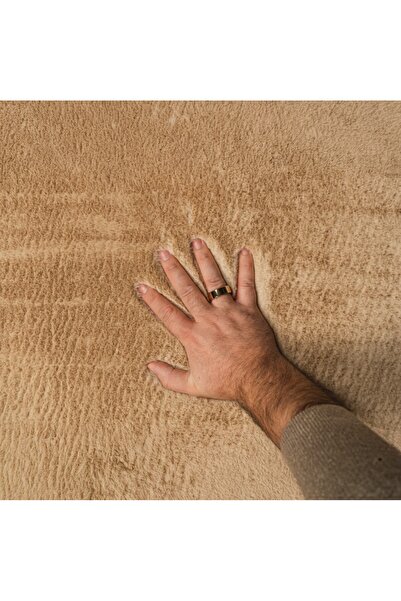 SOFTY FABRICS Fluffy Fur-Like Rug, Soft and Cozy for Living Room or Bedroom – See Dimensions