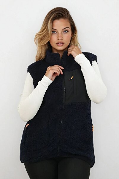 OXVİN Women's Softshell Furry Plush Vest Wool Lamb Welsoft Bone Zipper Pocket Detail (Full Size)