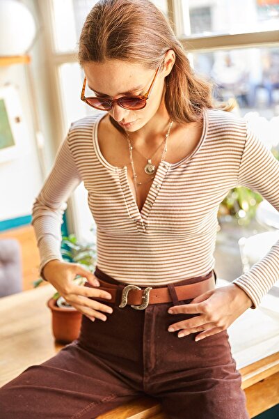 Olalook Női csíkos bézs kockás kamisole blúz BLZ-19000588