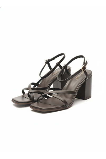 Gate Sante Ankle Belted Flip Flop Heeled Sandals