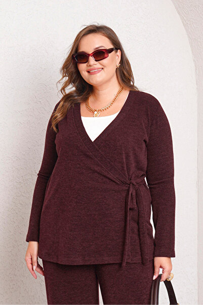 Büyük Moda Tricot Suit with Belt