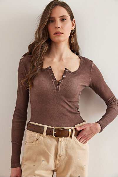 Olalook Women's Camisole Blouse with Bitter Brown Placket and Wash - Blz- 19000588