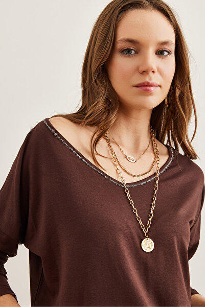 Olalook Γυναικεία μπλούζα βισκόζης με λεπτομέρεια σε καφέ ασημί ραφές με λαιμόκοψη BLZ- 19002747