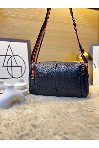 MODANTA Sports and Dynamic Adjustable Strap Women's Bag