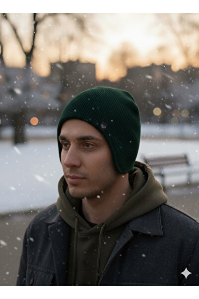 Etoile Studio Beanie with Ear Covers Detail