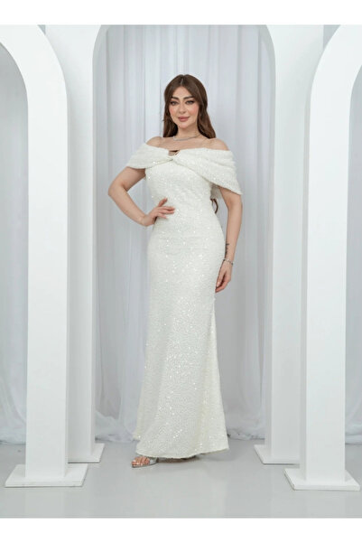 Nice Model White formal occasion dress - elegant, sleeveless, softly embroidered design perfect for special occasions and parties